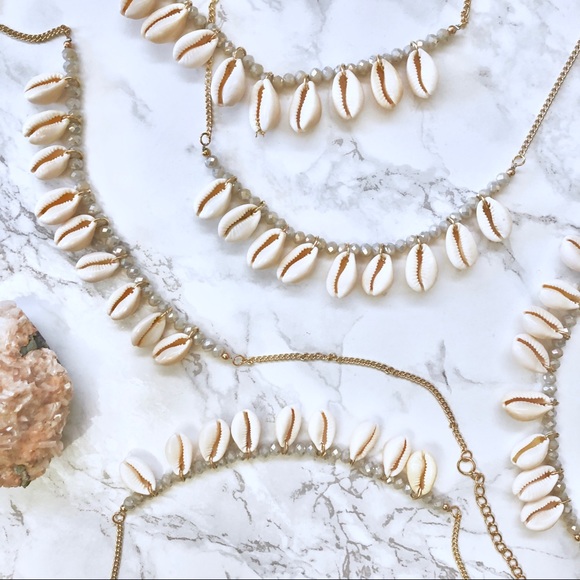 Super Cute Shell Necklace - Picture 8 of 8